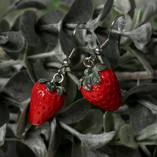 Dangle Earrings - Strawberries