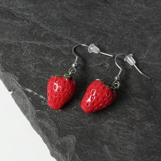 Dangle Earrings - Strawberries